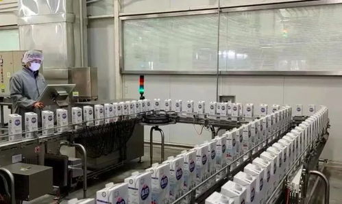 上海市民 你们果然带着物资来了 京东小哥 我对上海有信心 盒马 一起为老人尽份心